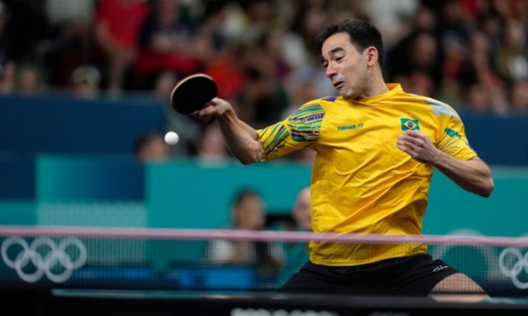 Hugo Calderano volta a ser o 3º do ranking mundial após campanha histórica em Paris