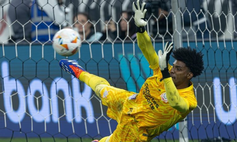 SBT conquista a liderança com classificação do Corinthians na Sul-Americana