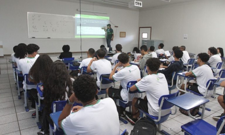 Ifes abre seleção para mais de 4 mil vagas nesta segunda. Veja como participar