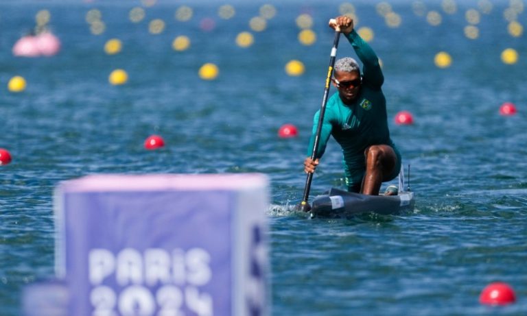 Isaquias Queiroz avança à semifinal do C1 1000m da canoagem