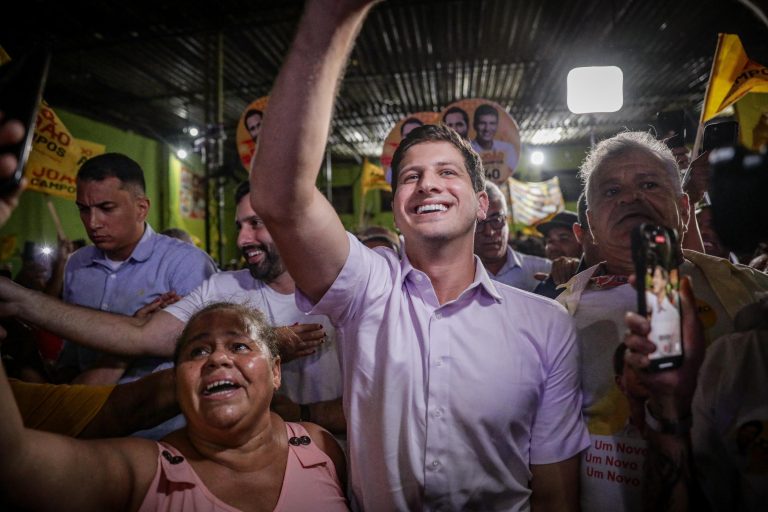 João Campos com 76% venceria disputa no Recife em 1º turno, aponta Datafolha