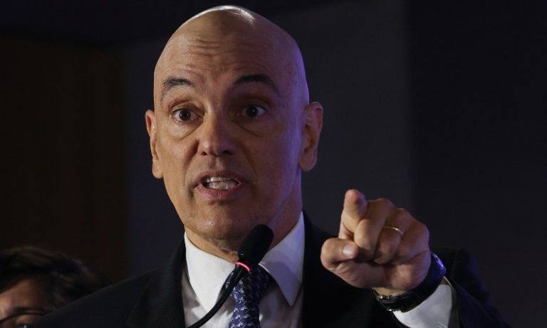 Moraes manda Google e Apple tirarem de suas lojas aplicativos de acesso por VPN