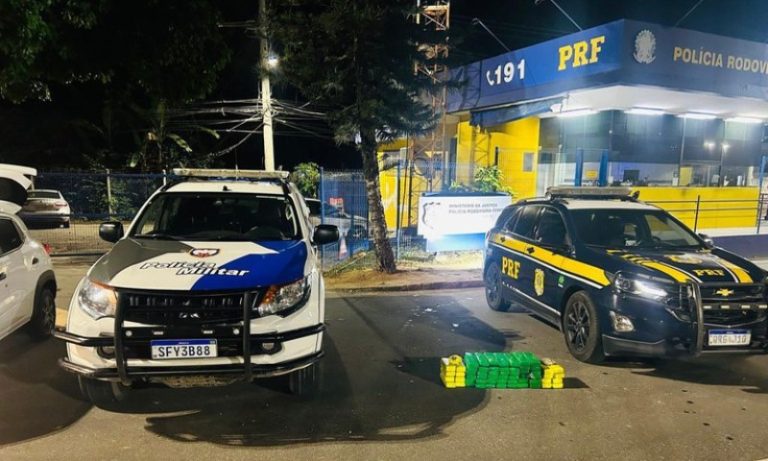 Operação flagra 50 quilos de maconha dentro de carro na BR-101 em Viana