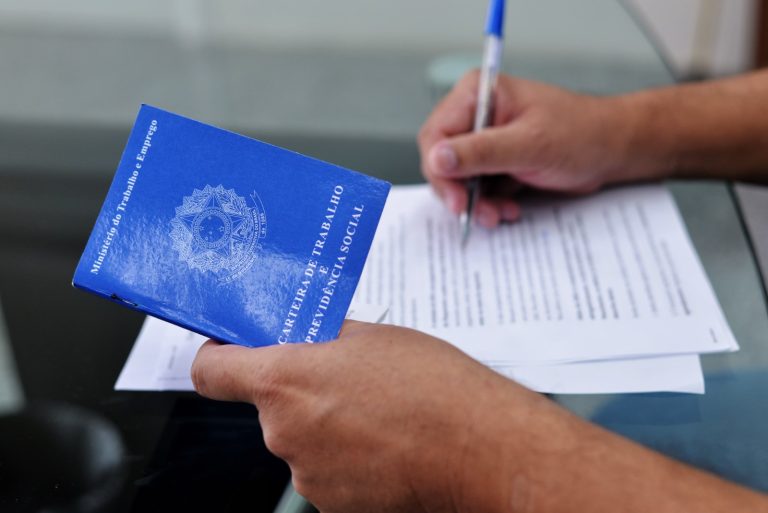 Pernambuco tem a menor taxa de desemprego desde 2015, segundo IBGE