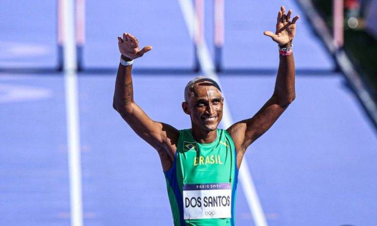 Piu não vai bem, mas avança à final nos 400m com barreiras das Olimpíadas