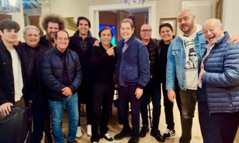‘Pizza do Faustão’ é retomada com a presença de famosos na casa do apresentador