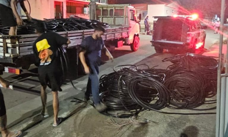 Polícia encontra duas toneladas de fios de cobre furtados dentro de casa em Aracruz