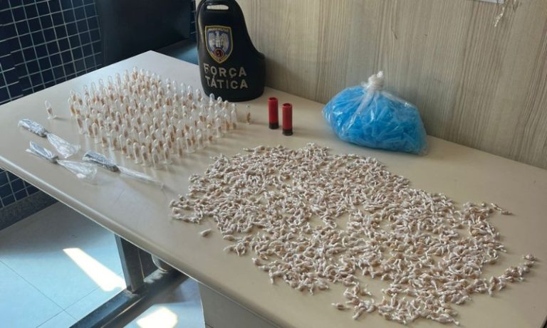 Suspeito é detido em Vila Velha com mais de 800 pedras de crack em mochila