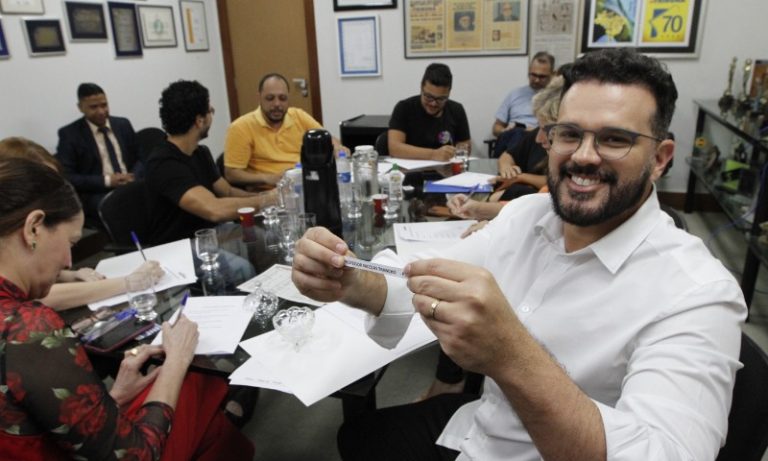 TV Tribuna entrevista candidatos a prefeito em quatro cidades