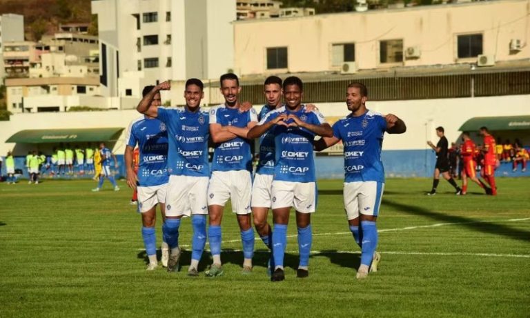 Vitória e Vilavelhense disputam vaga na final da Copa ES
