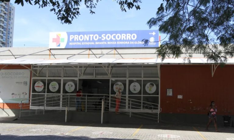 Adolescente leva tiro na cabeça ao manusear arma com amigo em Cariacica