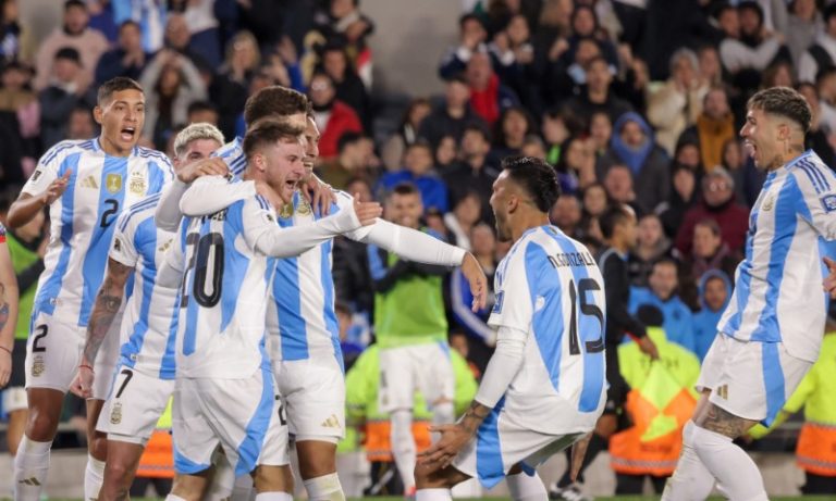 Argentina derrota Chile e confirma liderança absoluta das Eliminatórias