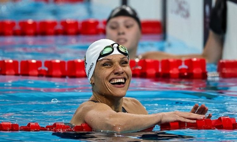 Carol Santiago se torna brasileira com mais ouros em Paralimpíadas