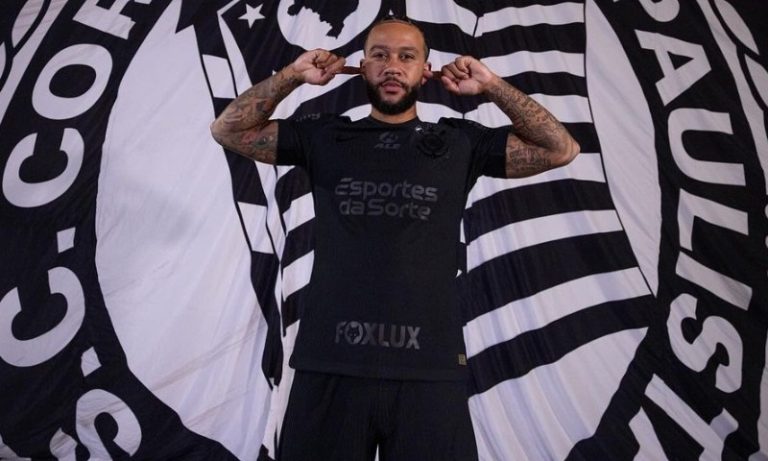 Corinthians erra tempo de contrato de Memphis Depay em anúncio do atacante; entenda