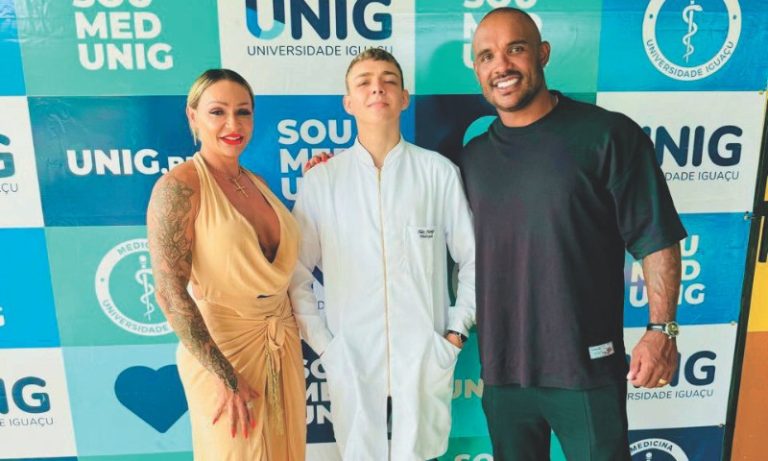 Empresária denuncia bullying e ameaças em faculdade