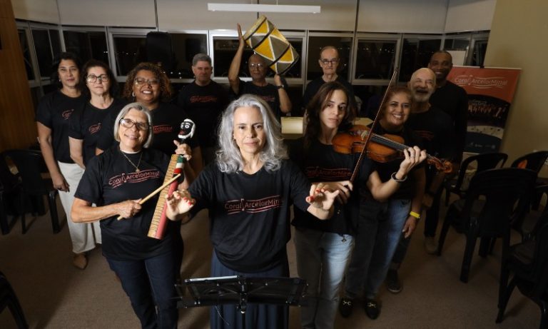 Encontro de corais no Teatro da Ufes