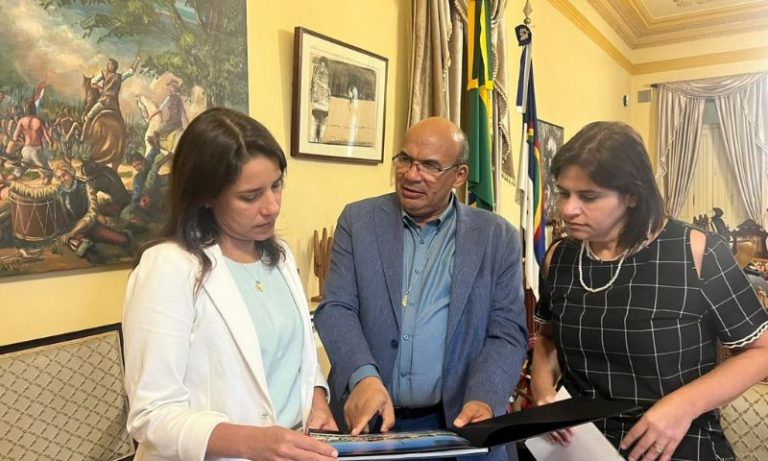 Fundador da Obra de Maria convida Raquel Lyra para evento e destaca turismo de fé
