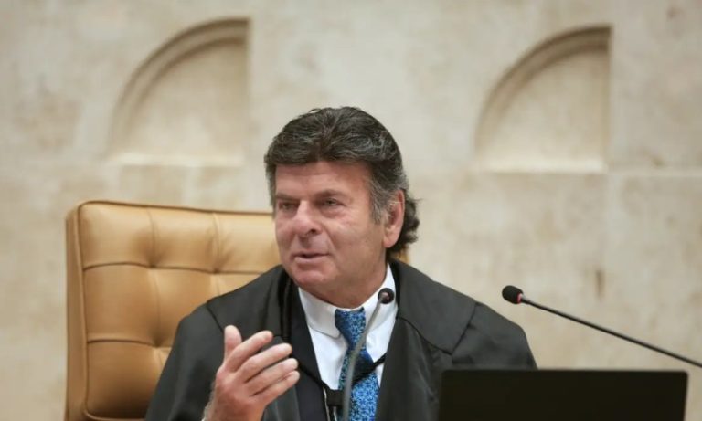 Fux faz ressalva e sugere que decisão sobre X não atinja pessoas indeterminadas
