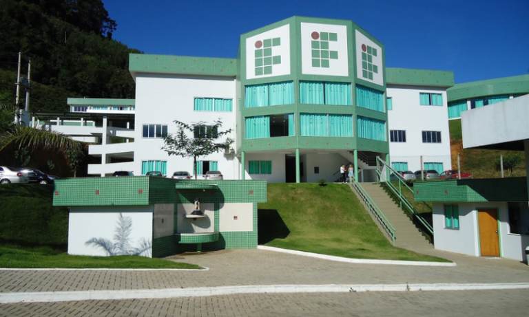 Veja os cursos técnicos mais disputados do Ifes