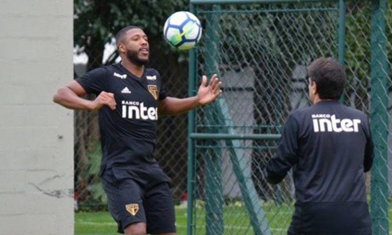 Jucilei, ex- Corinthians e São Paulo, perde R$ 45 milhões em golpe de criptomoedas
