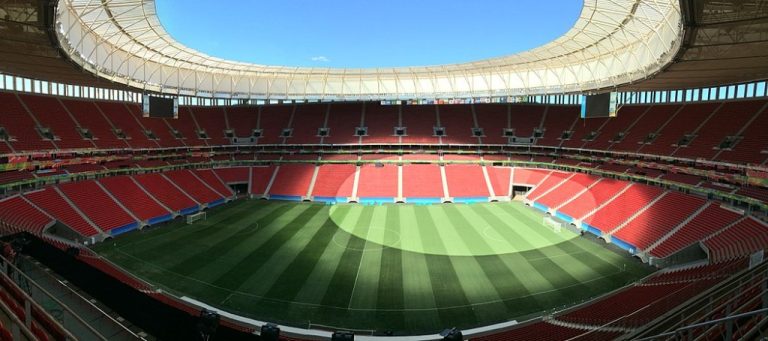 Mané Garrincha terá novo gramado para confronto entre Brasil e Peru