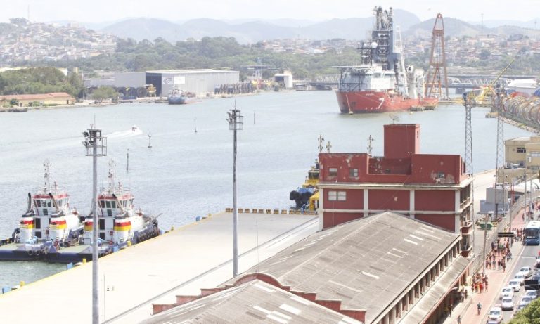 Investimentos nos portos do Espírito Santo