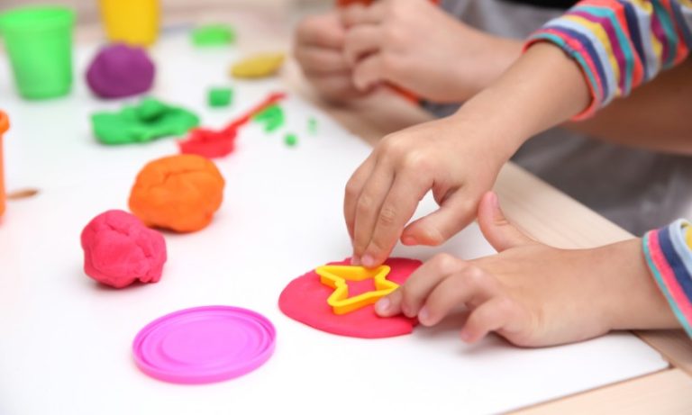 No Brasil, 4,5 milhões de crianças precisam de uma vaga em creche