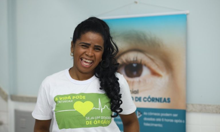 Parceria para ampliar doação de córneas no ES