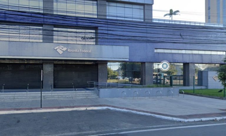 Receita Federal anuncia processo seletivo para peritos no Porto de Vitória