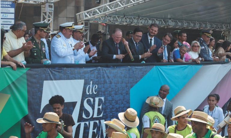 Tempero diferente em desfile