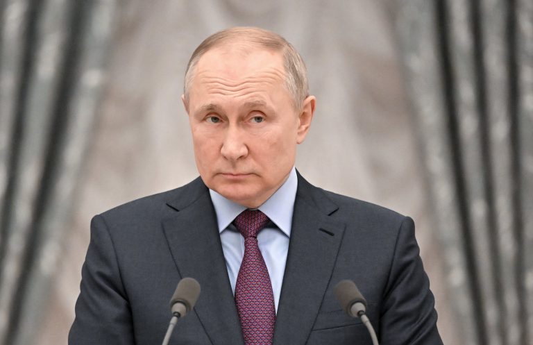 Uso de mísseis da Otan na Rússia significa guerra, diz Putin