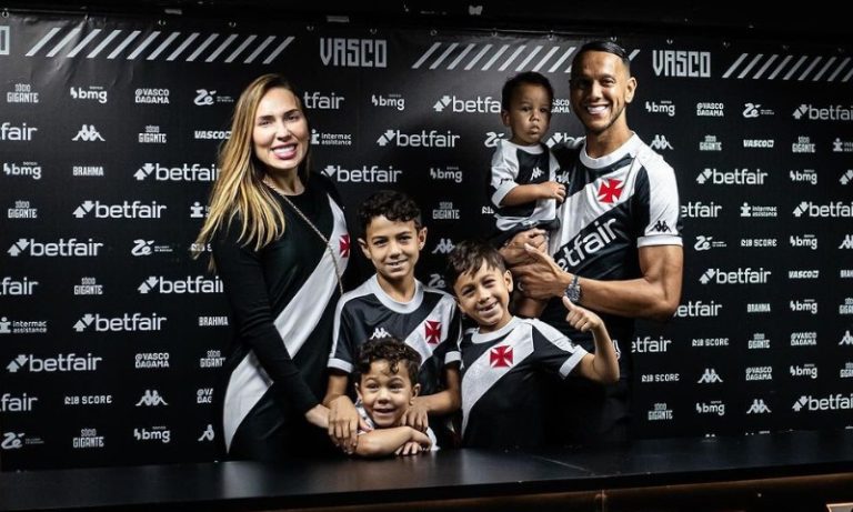 Volante Souza, do Vasco, sofre assalto com fuzil no Rio de Janeiro