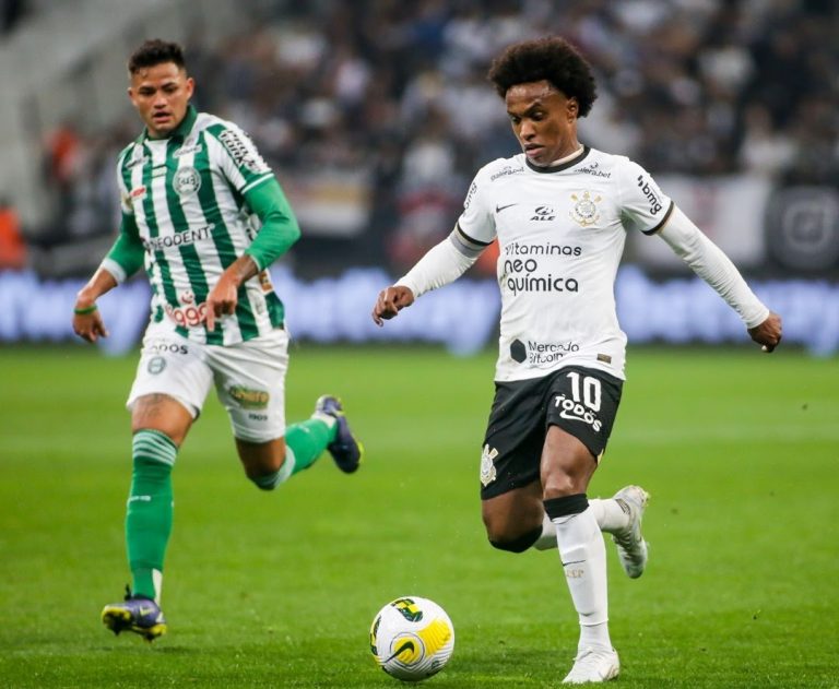 Willian, ex-Corinthians, acerta com o grego Olympiacos após deixar o Fulham