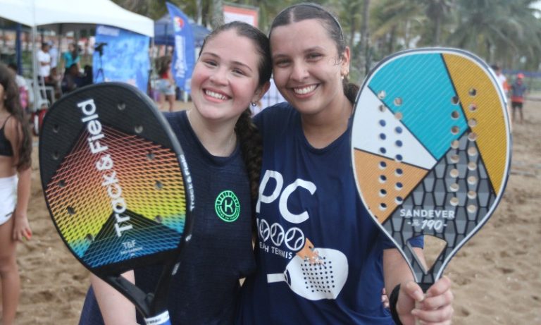 Amizade dentro e fora da quadra: conheça as campeãs do Tribuna Open de Beach Tennis