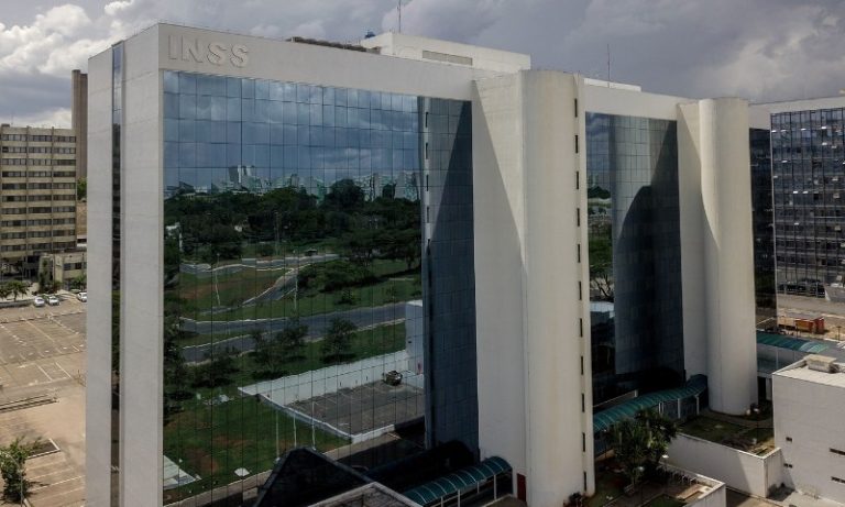 INSS lança cartilha para aposentados