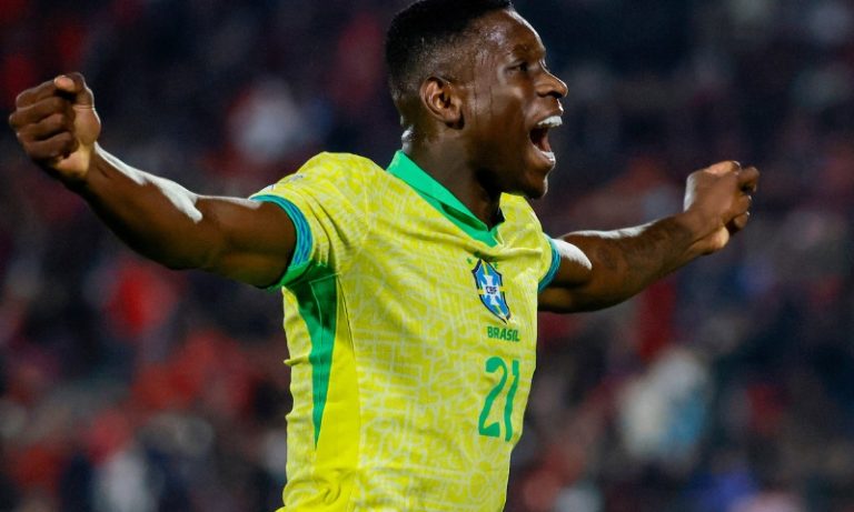 Brasil vence Chile com gols “do Botafogo” e respira nas Eliminatórias