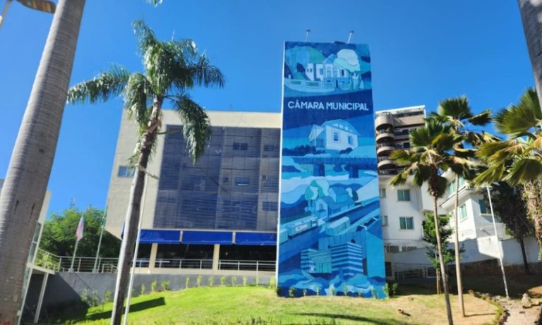 Câmara de município do Sul do ES vai pagar R$ 6 mil de abono para servidores