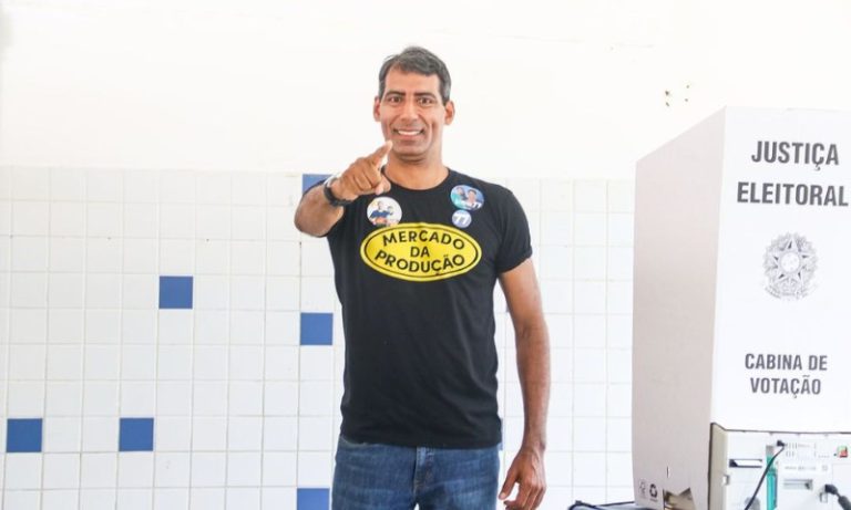 Candidato à Prefeitura de Maceió erra duas vezes o local de votação
