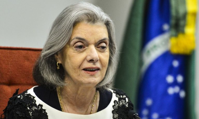 Cármen Lúcia lamenta falta de mulheres entre eleitos nas capitais: ‘Desvalor’