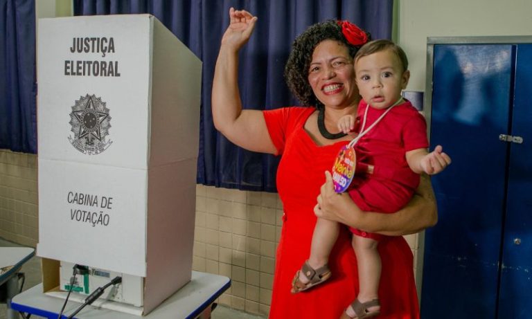 Dani Portela encerra campanha destacando propostas de igualdade e inclusão