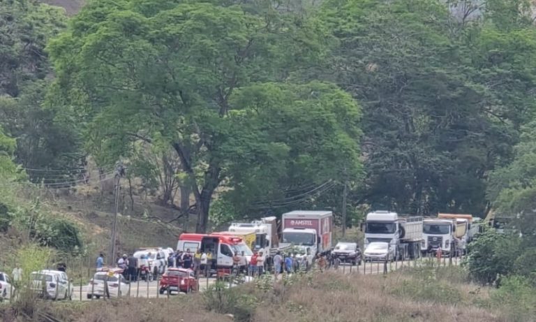 Duas pessoas morrem após acidente em rodovia no ES