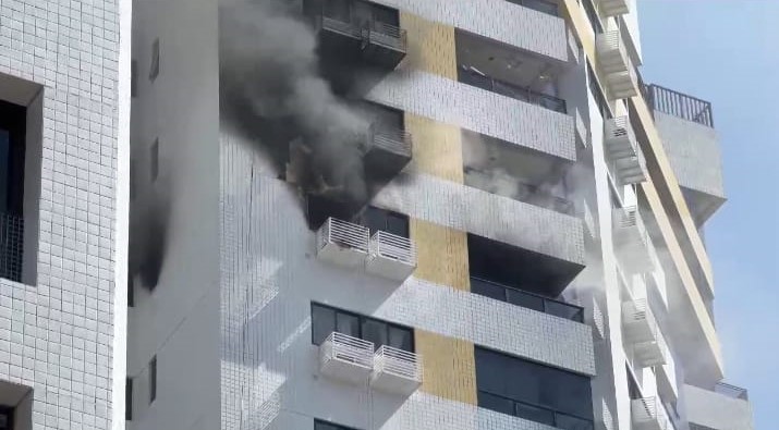 Em pleno dia de eleição, incêndio atinge apartamento em Boa Viagem; COM VÍDEO