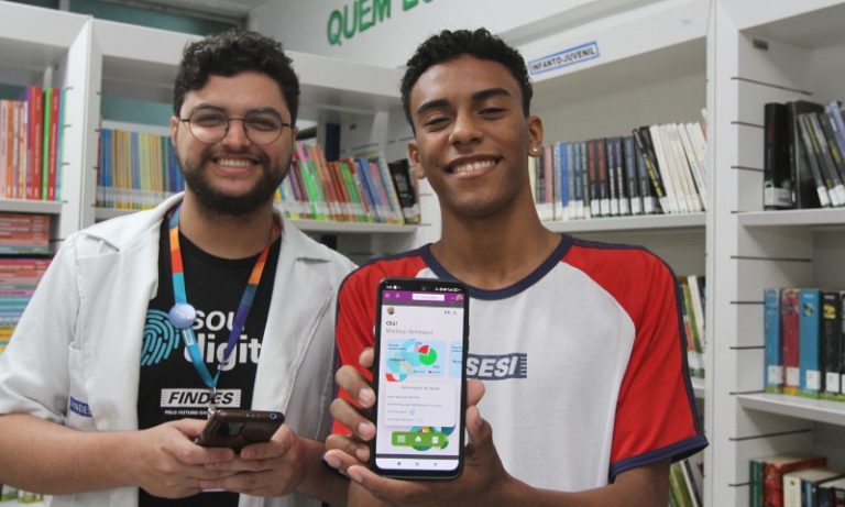 Estudante de Cariacica é disputado por gigantes da tecnologia após criar aplicativo