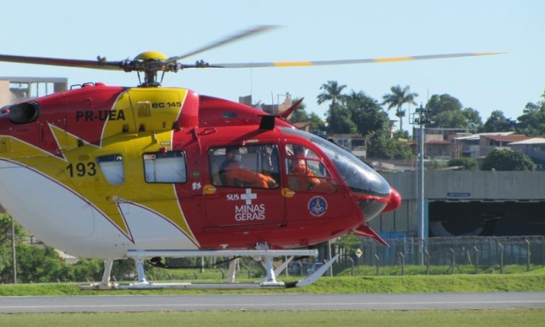 Helicóptero dos Bombeiros cai durante buscas em MG e 6 pessoas morrem