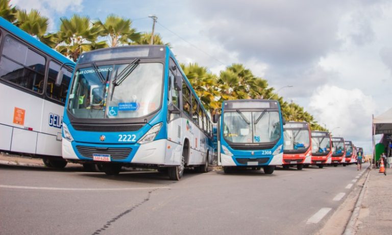 Idoso é denunciado por pedir a passageira de ônibus para baixar vídeo pornô