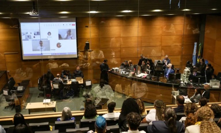 Julgamento de caso Marielle é retomado nesta quinta. Acompanhe ao vivo