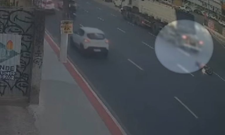 Motociclista morre após ser atropelado por caminhão na Avenida Norte-Sul