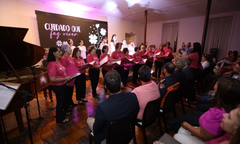 Outubro Rosa: ES vai ter remada e corrida contra câncer de mama