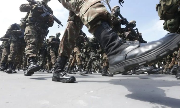 Pai de militar morto no Ministério da Defesa receberá R$ 150 mil da União