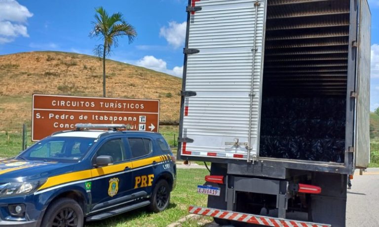 Polícia apreende 80 mil maços de cigarro no Sul do ES